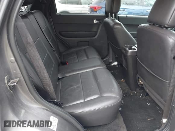 ✅ 2012 Ford Escape Limited • VIN: 1FMCU9E74CKB99151 • Lot: 43701326. Wystawiony na IAAI z przebiegiem 132 359 mil. Bezpłatny archiwum sprzedaży aukcyjnych z USA i szczegółowy raport historii pojazdu na DreamBid. Zdjęcie 8.