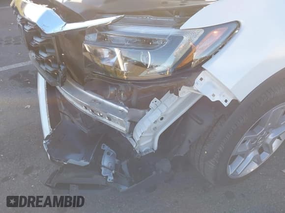 ✅ 2023 Honda Passport EX-L • VIN: 5FNYF8H53PB014146 • Lot: 43469474. Listed on IAAI with 32,713 mi. Free auction sales archive from the USA and detailed vehicle history report at DreamBid. Image 6.