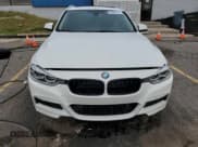 ✅ 2015 BMW 3 Series 328i xDrive • VIN: WBA3G7C50FK296818 • Lot: 83864145. Wystawiony na Copart z przebiegiem 72 887 mil. Bezpłatny archiwum sprzedaży aukcyjnych z USA i szczegółowy raport historii pojazdu na DreamBid. Zdjęcie 5.