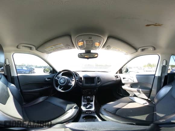 2020 Jeep Compass Latitude с VIN 3C4NJDBB6LT255915, выставлен на аукционе IAAI как лот 43119377 с пробегом 76 566 миль миль и . История ставок и продаж доступна на DreamBid. Изображение 19.