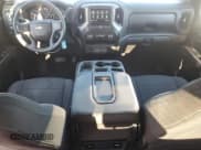 ✅ 2019 Chevrolet Silverado 1500 Custom • VIN: 3GCPYBEH2KG154970 • Lot: 71869245. Wystawiony na Copart z przebiegiem 107 893 mil. Bezpłatny archiwum sprzedaży aukcyjnych z USA i szczegółowy raport historii pojazdu na DreamBid. Zdjęcie 8.