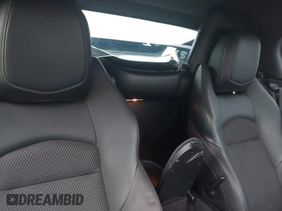 ✅ 2010 Nissan 370Z Touring • VIN: JN1AZ4FH7AM304809 • Lot: 39876962. Wystawiony na IAAI z przebiegiem 66 418 mil. Bezpłatny archiwum sprzedaży aukcyjnych z USA i szczegółowy raport historii pojazdu na DreamBid. Zdjęcie 8.