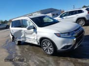 ✅ 2020 Mitsubishi Outlander SE • VIN: JA4AD3A3XLZ019961 • Lot: 43596032. Listed on IAAI with 112,826 mi. Free auction sales archive from the USA and detailed vehicle history report at DreamBid. Image 13.