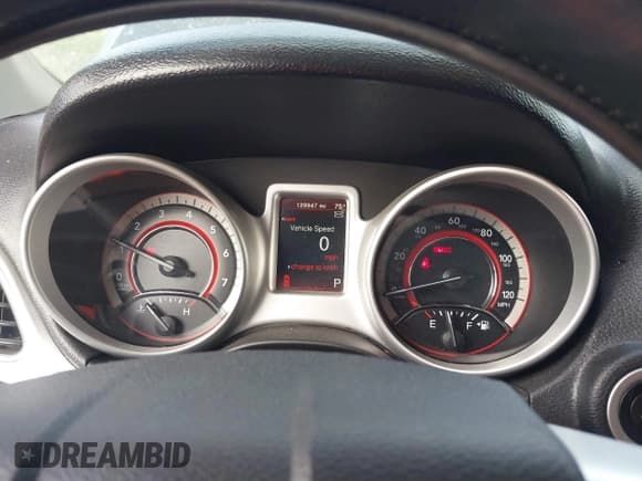 ✅ 2019 Dodge Journey SE • VIN: 3C4PDCBB8KT856896 • Lot: 43232970. Wystawiony na IAAI z przebiegiem 129 947 mil. Bezpłatny archiwum sprzedaży aukcyjnych z USA i szczegółowy raport historii pojazdu na DreamBid. Zdjęcie 7.