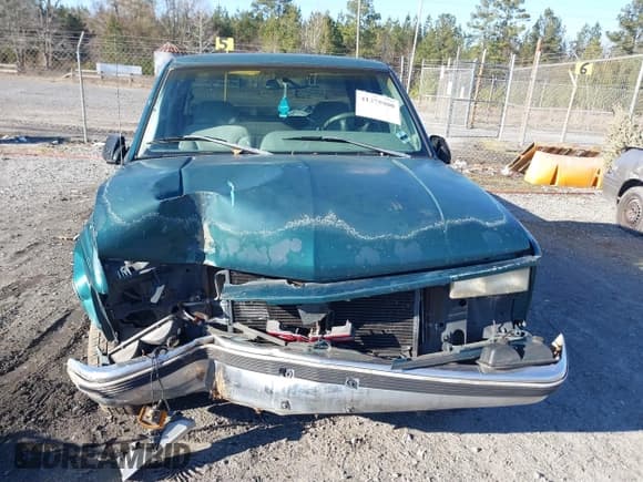 ✅ 1996 GMC Sierra 1500 • VIN: 2GTEC19R9T1541142 • Lot: 41375900. Wystawiony na IAAI z przebiegiem 292 893 mil. Bezpłatny archiwum sprzedaży aukcyjnych z USA i szczegółowy raport historii pojazdu na DreamBid. Zdjęcie 12.