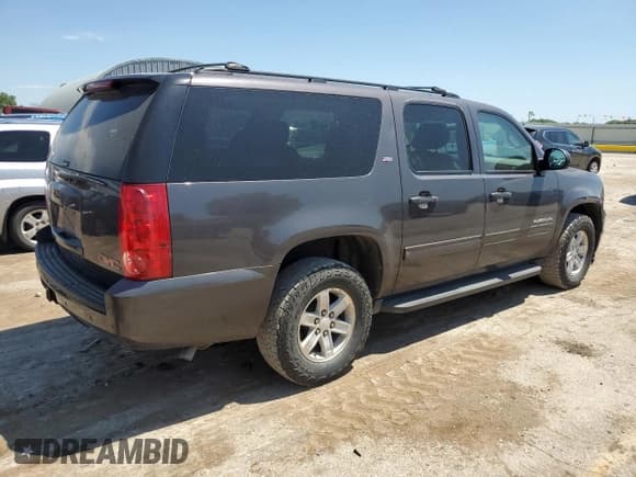 ✅ 2011 GMC Yukon XL SLT • VIN: 1GKS2KE34BR197307 • Lot: 60571434. Listed on Copart with 259,892 mi. Free auction sales archive from the USA and detailed vehicle history report at DreamBid. Image 3.