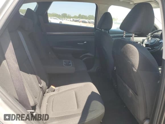 ✅ 2023 Hyundai Tucson SEL • VIN: 5NMJBCAEXPH280756 • Lot: 70143614. Wystawiony na Copart z przebiegiem 18 876 mil. Bezpłatny archiwum sprzedaży aukcyjnych z USA i szczegółowy raport historii pojazdu na DreamBid. Zdjęcie 10.