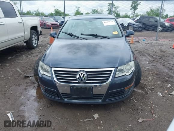 ✅ 2006 Volkswagen Passat 3.6L V6 • VIN: WVWCU73C96E215940 • Lot: 42257810. Listed on IAAI with 102,795 mi. Free auction sales archive from the USA and detailed vehicle history report at DreamBid. Image 13.