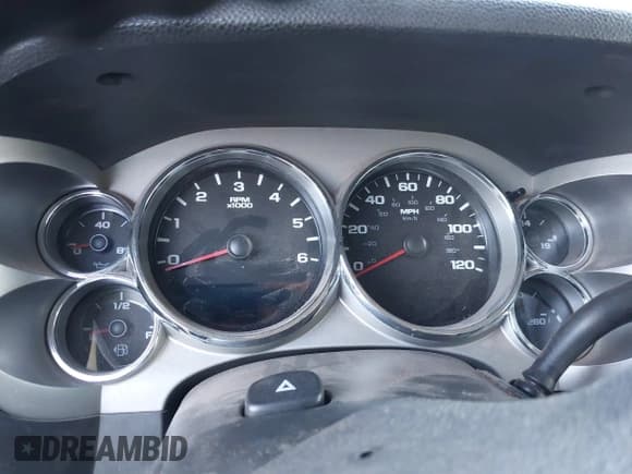 ✅ 2007 Chevrolet Silverado 1500 1LT • VIN: 3GCEC13J57G535161 • Lot: 41282921. Wystawiony na IAAI z przebiegiem Nie podano. Bezpłatny archiwum sprzedaży aukcyjnych z USA i szczegółowy raport historii pojazdu na DreamBid. Zdjęcie 7.