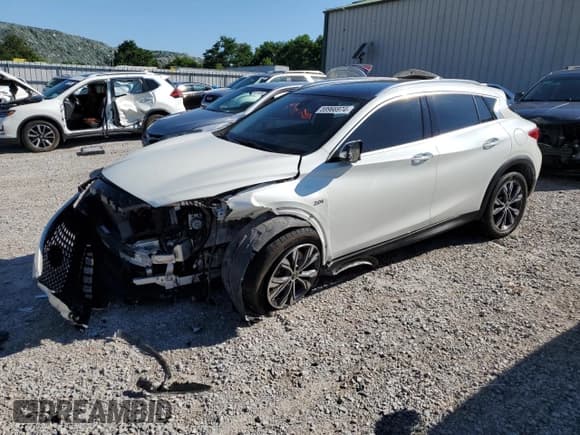 ✅ 2018 Infiniti QX30 Luxury • VIN: SJKCH5CR0JA048278 • Lot: 67345054. Listed on Copart with 53,299 mi. Free auction sales archive from the USA and detailed vehicle history report at DreamBid. Image 1.