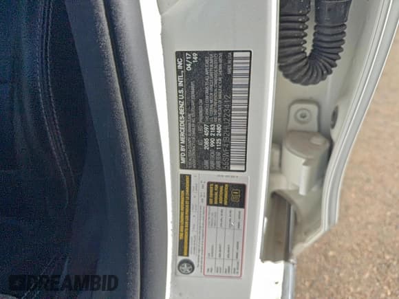 ✅ 2017 Mercedes-Benz C 300 • VIN: 55SWF4JB2HU223412 • Lot: 96340695. Listed on Copart with 98,136 mi. Free auction sales archive from the USA and detailed vehicle history report at DreamBid. Image 10.