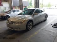 ✅ 2010 Nissan Altima SL • VIN: 1N4AL2AP9AN427660 • Lot: 43077166. Wystawiony na IAAI z przebiegiem 206 754 mil. Bezpłatny archiwum sprzedaży aukcyjnych z USA i szczegółowy raport historii pojazdu na DreamBid. Zdjęcie 2.