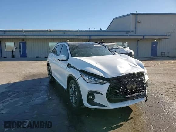 ✅ 2023 Infiniti QX50 Sport • VIN: 3PCAJ5FAXPF123167 • Lot: 89006135. Wystawiony na Copart z przebiegiem 22 493 mil. Bezpłatny archiwum sprzedaży aukcyjnych z USA i szczegółowy raport historii pojazdu na DreamBid. Zdjęcie 14.