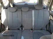 ✅ 2008 Kia Rondo LX • VIN: KNAFG526087148587 • Лот: 62945115. Опубликован ранее на Copart с пробегом 159 065 миль. Бесплатный доступ к архиву аукционных продаж из США и подробный отчёт об истории автомобиля на DreamBid. Изображение 10.