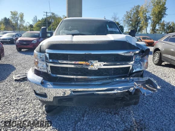 ✅ 2014 Chevrolet Silverado 1500 • VIN: M11099R247K100323 • Лот: 74761004. Опубликован ранее на Copart с пробегом 116 390 миль. Бесплатный доступ к архиву аукционных продаж из США и подробный отчёт об истории автомобиля на DreamBid. Изображение 5.