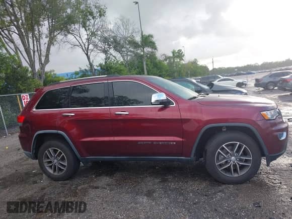 2017 Jeep Grand Cherokee Limited z VIN 1C4RJEBGXHC685212, wystawiony jako IAAI lot #43358135 z przebiegiem 98 711 mil mil oraz . Historia ofert i sprzedaży dostępna na DreamBid. Obrazek 13.