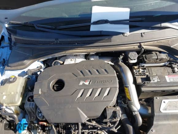 2019 Hyundai Veloster N z VIN KMHT36AH3KU002005, wystawiony jako IAAI lot #41499062 z przebiegiem 91 012 mil mil oraz . Historia ofert i sprzedaży dostępna na DreamBid. Obrazek 10.