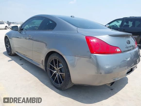 ✅ 2015 Infiniti Q60 S Limited • VIN: JN1CV6EK4FM871676 • Lot: 42254354. Wystawiony na IAAI z przebiegiem 105 934 mil. Bezpłatny archiwum sprzedaży aukcyjnych z USA i szczegółowy raport historii pojazdu na DreamBid. Zdjęcie 3.