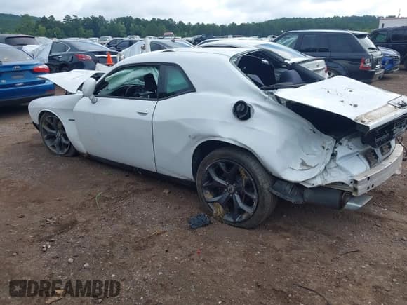 ✅ 2019 Dodge Challenger R/T • VIN: 2C3CDZBT4KH606434 • Lot: 42982413. Wystawiony na IAAI z przebiegiem 84 591 mil. Bezpłatny archiwum sprzedaży aukcyjnych z USA i szczegółowy raport historii pojazdu na DreamBid. Zdjęcie 3.