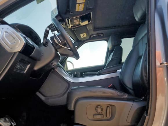 ✅ 2022 Land Rover Range Rover Sport HSE Silver Edition • VIN: SALWR2SU2NA203882 • Lot: 71497635. Listed on Copart with 55,980 mi. Free auction sales archive from the USA and detailed vehicle history report at DreamBid. Image 7.