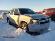 ✅ 2007 Chevrolet Avalanche LTZ • VIN: 3GNFK12307G280632 • Lot: 43825189. Listed on IAAI with 194,320 mi. Free auction sales archive from the USA and detailed vehicle history report at DreamBid. Image 1.