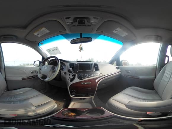 ✅ 2011 Toyota Sienna XLE • VIN: 5TDDK3DC3BS022382 • Lot: 42911398. Listed on IAAI with 126,734 mi. Free auction sales archive from the USA and detailed vehicle history report at DreamBid. Image 18.