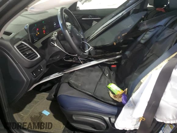 ✅ 2025 Kia Seltos S • VIN: KNDEUCAA2S7694929 • Lot: 69850625. Listed on Copart with 7,416 mi. Free auction sales archive from the USA and detailed vehicle history report at DreamBid. Image 7.