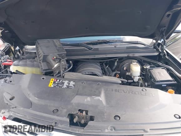 ✅ 2019 Chevrolet Suburban LT • VIN: 1GNSCHKC1KR307933 • Lot: 43463096. Wystawiony na IAAI z przebiegiem 200 666 mil. Bezpłatny archiwum sprzedaży aukcyjnych z USA i szczegółowy raport historii pojazdu na DreamBid. Zdjęcie 10.