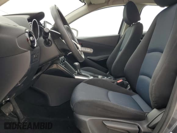 ✅ 2017 Toyota Yaris • VIN: 3MYDLBYVXHY159891 • Lot: 91853495. Wystawiony na Copart z przebiegiem 62 038 mil. Bezpłatny archiwum sprzedaży aukcyjnych z USA i szczegółowy raport historii pojazdu na DreamBid. Zdjęcie 7.