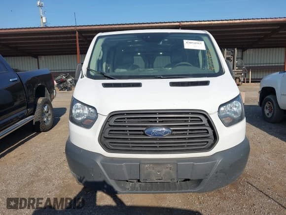 ✅ 2018 Ford Transit • VIN: 1FTYR2ZMXJKA21812 • Lot: 43054561. Wystawiony na IAAI z przebiegiem 219 255 mil. Bezpłatny archiwum sprzedaży aukcyjnych z USA i szczegółowy raport historii pojazdu na DreamBid. Zdjęcie 12.