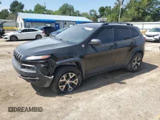 ✅ 2017 Jeep Cherokee Trailhawk L Plus • VIN: 1C4PJMBS5HW665440 • Lot: 65523025. Wystawiony na Copart z przebiegiem 104 877 mil. Bezpłatny archiwum sprzedaży aukcyjnych z USA i szczegółowy raport historii pojazdu na DreamBid. Zdjęcie 1.