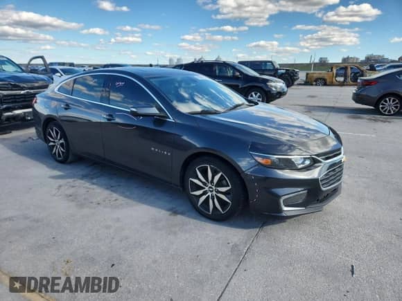 2017 Chevrolet Malibu LT with VIN 1G1ZE5ST7HF155868, listed as a Copart auction lot 90069605 with 143,434 mi miles and Salvage title. Bid and sale history available at DreamBid. Image 4.