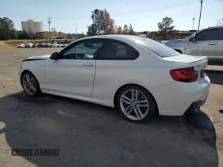 ✅ 2014 BMW 2 Series 228i • VIN: WBA1F5C59EV255857 • Lot: 93214525. Wystawiony na Copart z przebiegiem 110 963 mil. Bezpłatny archiwum sprzedaży aukcyjnych z USA i szczegółowy raport historii pojazdu na DreamBid. Zdjęcie 2.