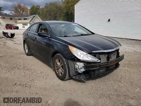 ✅ 2013 Hyundai Sonata GLS • VIN: 5NPEB4AC3DH509542 • Лот: 82229115. Опубликован ранее на Copart с пробегом 132 240 миль. Бесплатный доступ к архиву аукционных продаж из США и подробный отчёт об истории автомобиля на DreamBid. Изображение 14.