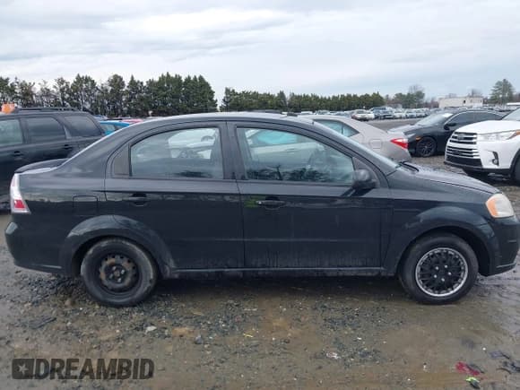 ✅ 2010 Chevrolet Aveo 1LT • VIN: KL1TD5DE1AB069894 • Lot: 41433708. Wystawiony na IAAI z przebiegiem 179 944 mil. Bezpłatny archiwum sprzedaży aukcyjnych z USA i szczegółowy raport historii pojazdu na DreamBid. Zdjęcie 13.