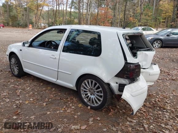 ✅ 2004 Volkswagen Golf GTI 1.8T • VIN: 9BWDE61J844010213 • Lot: 43637012. Listed on IAAI with 213,134 mi. Free auction sales archive from the USA and detailed vehicle history report at DreamBid. Image 3.