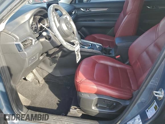 ✅ 2021 Mazda CX-5 Touring • VIN: JM3KFBCM2M0452532 • Lot: 94545745. Wystawiony na Copart z przebiegiem 39 281 mil. Bezpłatny archiwum sprzedaży aukcyjnych z USA i szczegółowy raport historii pojazdu na DreamBid. Zdjęcie 7.