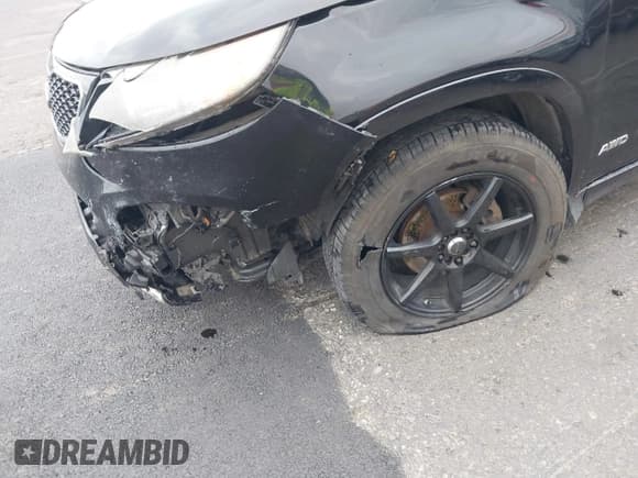 ✅ 2012 Kia Sorento SX • VIN: 5XYKWDA26CG192537 • Lot: 40377213. Listed on IAAI with 182,044 mi. Free auction sales archive from the USA and detailed vehicle history report at DreamBid. Image 6.