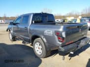 ✅ 2023 Nissan Titan SV • VIN: 1N6AA1EC2PN111654 • Lot: 43642787. Wystawiony na IAAI z przebiegiem 31 187 mil. Bezpłatny archiwum sprzedaży aukcyjnych z USA i szczegółowy raport historii pojazdu na DreamBid. Zdjęcie 3.