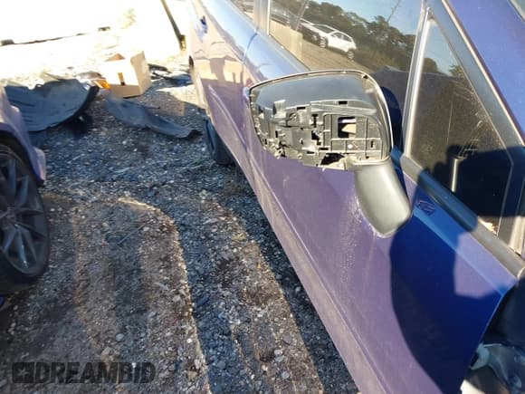 ✅ 2020 Subaru WRX Limited • VIN: JF1VA1N64L8823225 • Лот: 43370133. Опубликован ранее на IAAI с пробегом 55 510 миль. Бесплатный доступ к архиву аукционных продаж из США и подробный отчёт об истории автомобиля на DreamBid. Изображение 17.