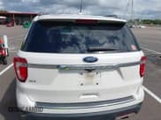 ✅ 2018 Ford Explorer XLT • VIN: 1FM5K7D86JGA11971 • Lot: 43375430. Wystawiony na IAAI z przebiegiem 121 693 mil. Bezpłatny archiwum sprzedaży aukcyjnych z USA i szczegółowy raport historii pojazdu na DreamBid. Zdjęcie 16.