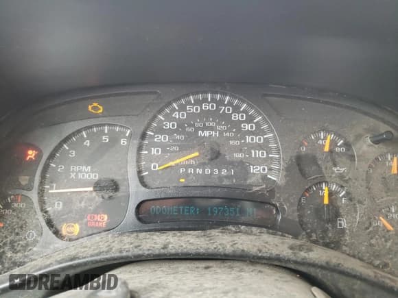 ✅ 2006 GMC Sierra 3500 WT • VIN: 1GDJK34U56E167281 • Lot: 76955914. Wystawiony na Copart z przebiegiem 197 351 mil. Bezpłatny archiwum sprzedaży aukcyjnych z USA i szczegółowy raport historii pojazdu na DreamBid. Zdjęcie 9.