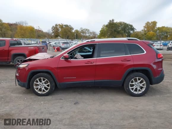 ✅ 2014 Jeep Cherokee Latitude • VIN: 1C4PJLCS0EW154187 • Лот: 43659268. Опубликован ранее на IAAI с пробегом 119 235 миль. Бесплатный доступ к архиву аукционных продаж из США и подробный отчёт об истории автомобиля на DreamBid. Изображение 15.