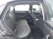 ✅ 2021 Volkswagen Passat SE • VIN: 1VWSA7A36MC015286 • Lot: 43440167. Wystawiony na IAAI z przebiegiem 117 718 mil. Bezpłatny archiwum sprzedaży aukcyjnych z USA i szczegółowy raport historii pojazdu na DreamBid. Zdjęcie 8.