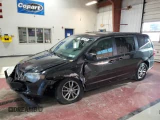 ✅ 2014 Dodge Grand Caravan R/T • VIN: 2C4RDGEG1ER451638 • Lot: 90418225. Listed on Copart with 87,999 mi. Free auction sales archive from the USA and detailed vehicle history report at DreamBid. Image 1.