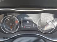 ✅ 2020 Jeep Cherokee Latitude • VIN: 1C4PJLCB6LD624134 • Lot: 43240447. Wystawiony na IAAI z przebiegiem 107 712 mil. Bezpłatny archiwum sprzedaży aukcyjnych z USA i szczegółowy raport historii pojazdu na DreamBid. Zdjęcie 7.