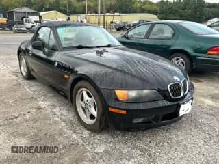 1996 BMW 3 Series Z3 1.9 с VIN 4USCH7326TLB68656, выставлен на аукционе Copart как лот 81273885 с пробегом 94 340 миль миль и Чистый • Clean title. История ставок и продаж доступна на DreamBid. Изображение 1.