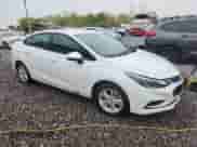 ✅ 2018 Chevrolet Cruze LT • VIN: 1G1BE5SM8J7169918 • Лот: 84881405. Опубликован ранее на Copart с пробегом 129 504 миль. Бесплатный доступ к архиву аукционных продаж из США и подробный отчёт об истории автомобиля на DreamBid. Изображение 4.