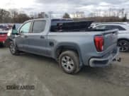 ✅ 2021 GMC Sierra 1500 • VIN: 3GTU9AEF1MG269684 • Lot: 84997854. Wystawiony na Copart z przebiegiem 98 349 mil. Bezpłatny archiwum sprzedaży aukcyjnych z USA i szczegółowy raport historii pojazdu na DreamBid. Zdjęcie 2.