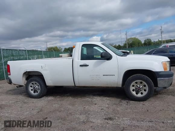 ✅ 2011 GMC Sierra 1500 Work Truck • VIN: 1GTN1TEX6BZ465133 • Лот: 43384326. Опубликован ранее на IAAI с пробегом 234 927 миль. Бесплатный доступ к архиву аукционных продаж из США и подробный отчёт об истории автомобиля на DreamBid. Изображение 13.